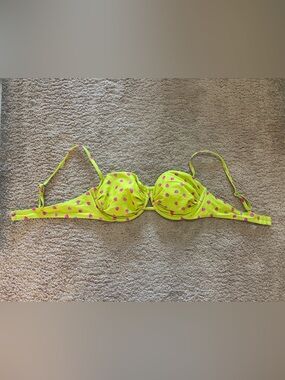 Wild Fable Green bikini top with pink strawberry print size L